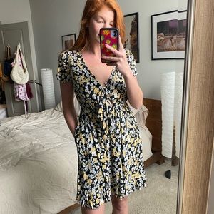BLACK AND YELLOW FLOWER DRESS
